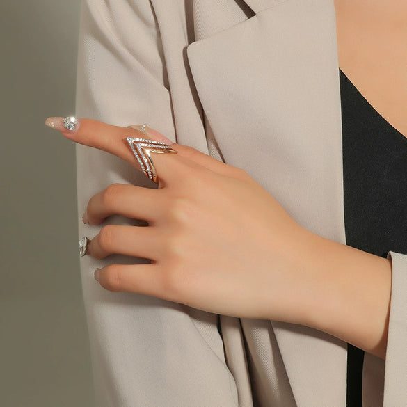 Women's Geometric Rhinestone Ring Electroplated Fashion Hand Jewelry With Modern Minimalist Style