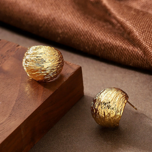 Women's Geometric Spherical Metal Earrings With Wrinkled Texture And Real Gold Plated Minimalist Design