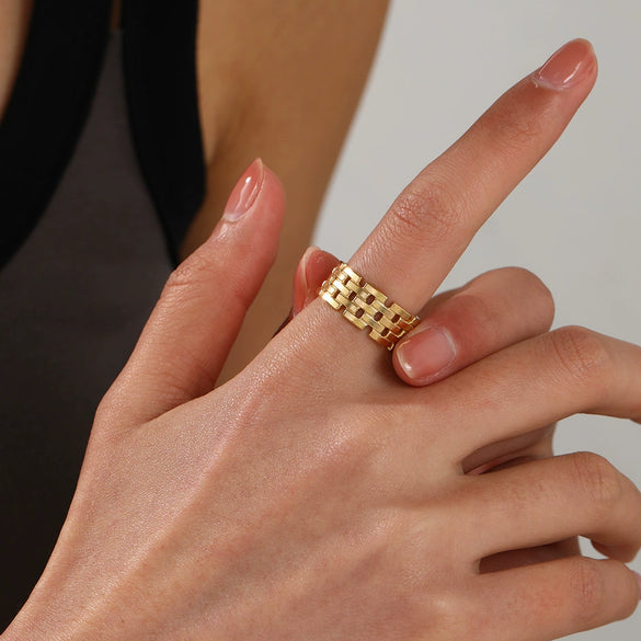 Women's Geometric Square Titanium Steel Ring French Retro Style Real Gold Electroplated