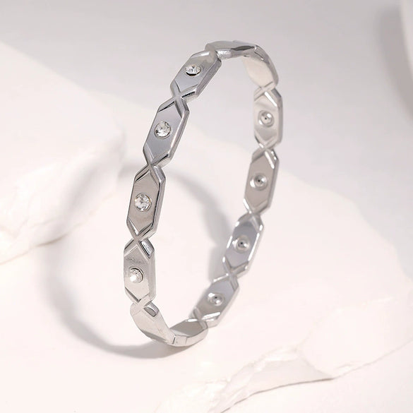 Women's Geometric Stainless Steel Bracelet With Colorfast Gold Plated Finish And Modern Minimalist Design