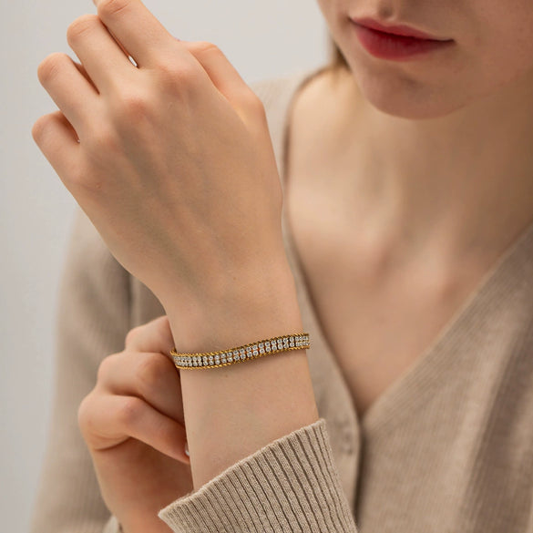 Women's Geometric Stainless Steel Electroplated Bracelet