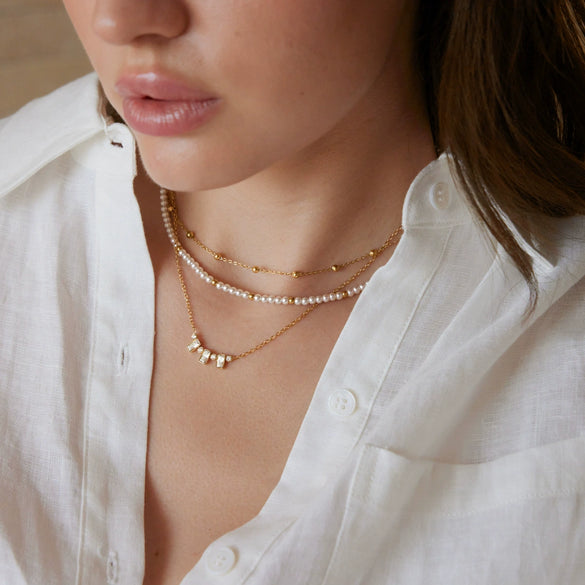 Women's Geometric Stainless Steel Necklace With Acrylic Pearls And Pvd Gold Plating