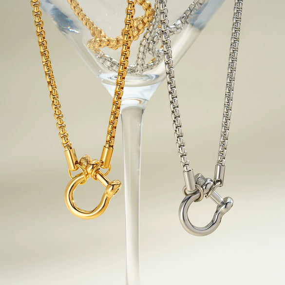 Women's Geometric Stainless Steel Necklace With 18K Gold Vacuum Plating And Regular Chain Light Luxury Fashion Jewelry