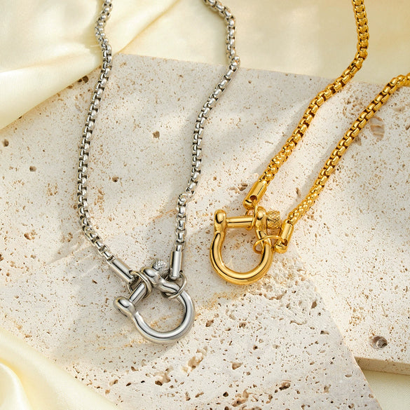Women's Geometric Stainless Steel Necklace With 18K Gold Vacuum Plating And Regular Chain Light Luxury Fashion Jewelry
