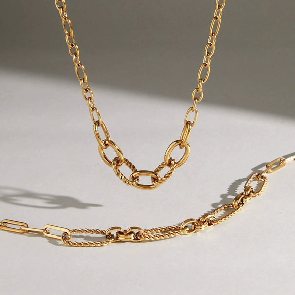 Women's Geometric Stainless Steel Pendant Chain Necklace With Pvd Vacuum Gold Plating And Lobster Clasp
