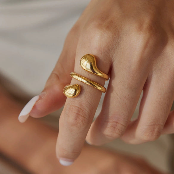 Women's Geometric Stainless Steel Ring With Pvd Vacuum Gold Plating Hypoallergenic Fashion Jewelry