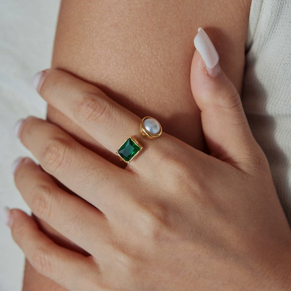 Women's Geometric Stainless Steel Zircon Ring With Pvd Vacuum Gold Plating Fashion Jewelry