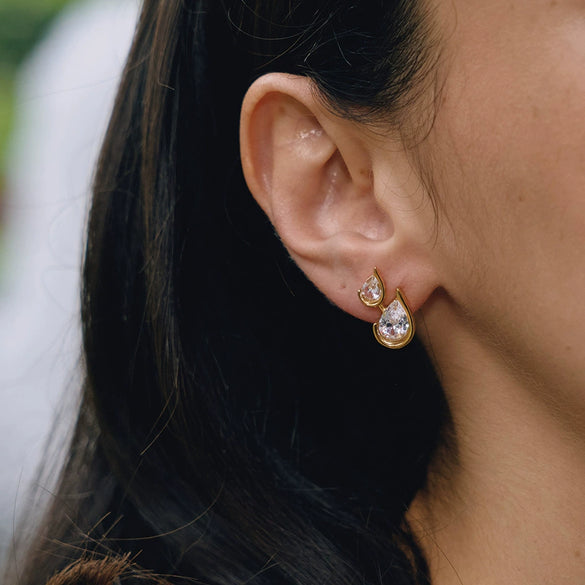 Women's Geometric Teardrop Zirconia Stud Earrings With Titanium Steel Posts And Pvd Vacuum Gold Plating Elegant Wholesale Jewelry
