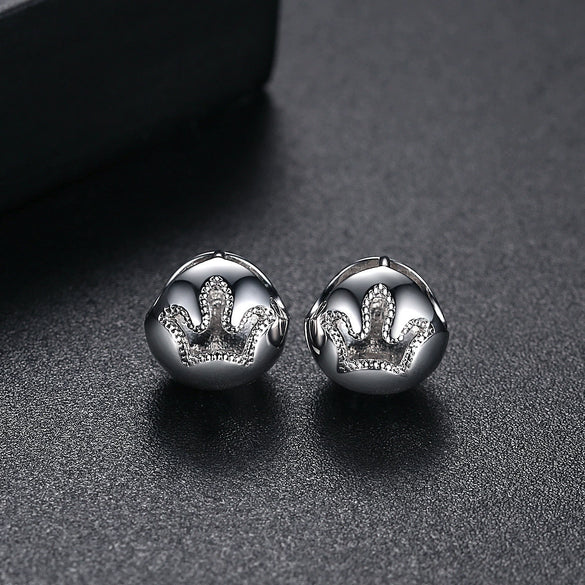 Women's Geometric Three Dimensional Ball Earrings In Electroplated Copper With Simple Spherical Design