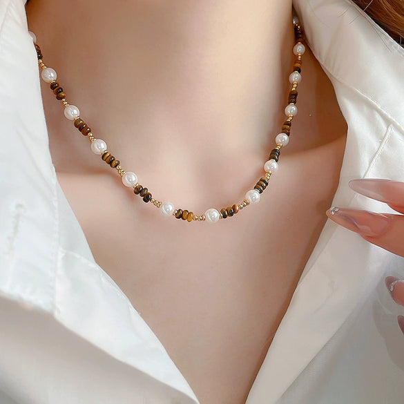 Women's Geometric Tiger Eye Clavicle Chain Necklace Copper Alloy Electroplated Light Luxury Highend Jewelry