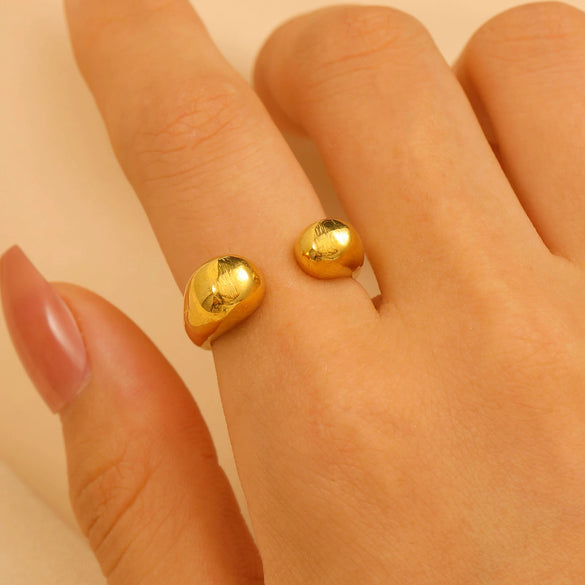 Women's Geometric Water Drop Casting Ring With Star And Moon Pattern Electroplated Minimalist Style