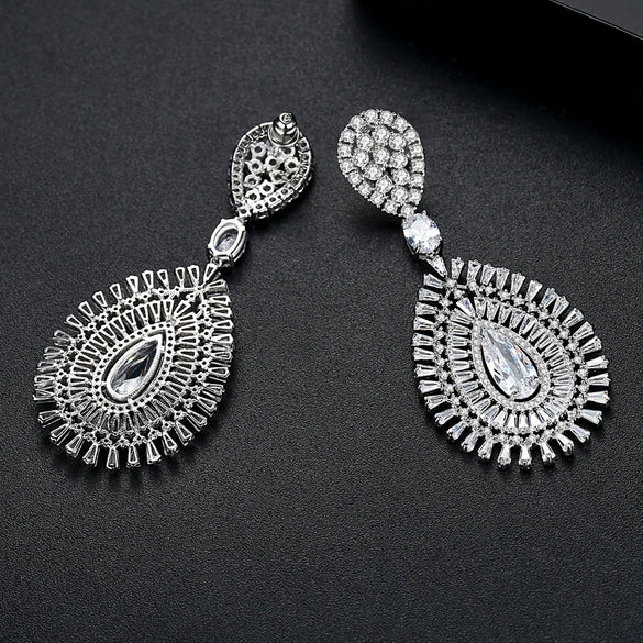 Women's Geometric Water Drop Copper Zircon Earrings With Electroplated Finish For Fashion Bridal Jewelry