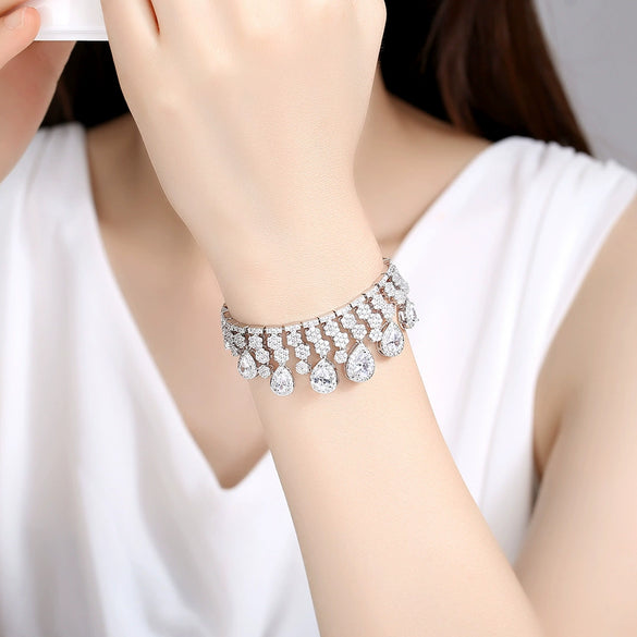 Women's Geometric Water Drop Zircon Bracelet Electroplated Copper Full Crystal Statement Jewelry