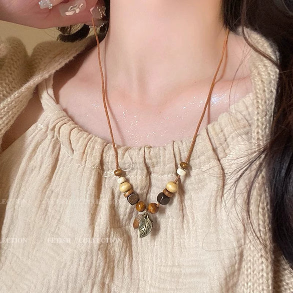 Women's Geometric Wood Handmade Dried Fruit Pendant Clavicle Chain Necklace Accessories