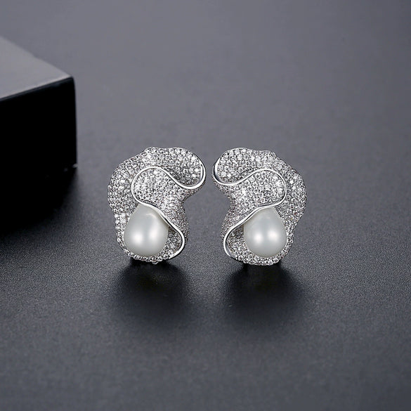 Women's Geometric Zircon Pearl Earrings Electroplated Copper Elegant Fashion Jewelry