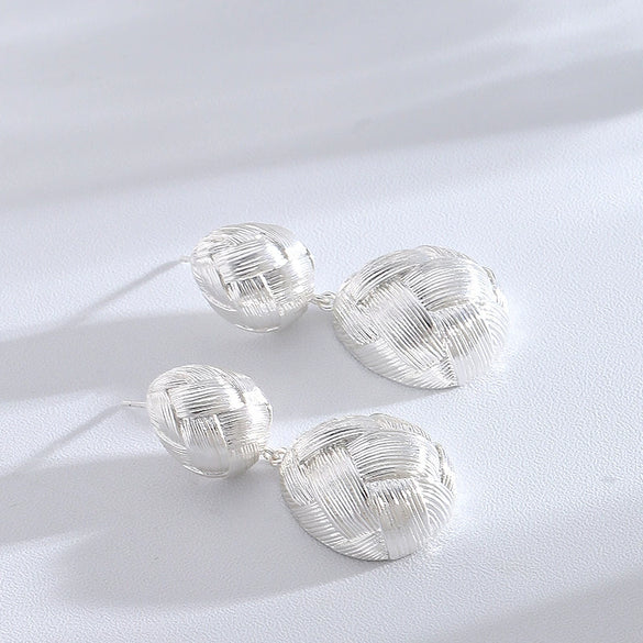 Women's Gold Plated Metal Teardrop Geometric Braided Drop Earrings Minimalist Fashion Jewelry
