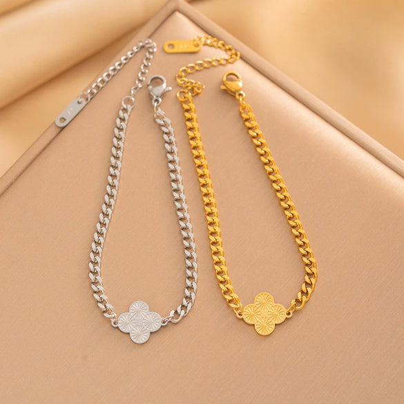 Women's Gold Plated Titanium Steel Bracelet With Colorful Beads And Fresh Daisy Flower Design