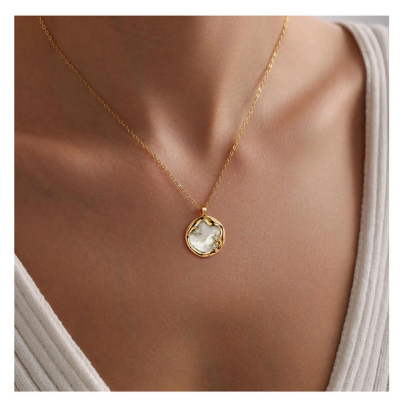 Women's Gold Tone Copper Round Rose Pendant Necklace Elegant Light Luxury Geometric Floral Clavicle Chain With Electroplated Finish