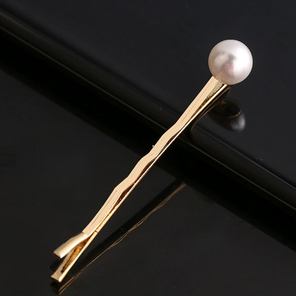 Women's Gold Tone Metal Word Clip Hairpin With Simple Floral Design And Electroplated Finish Hair Accessory