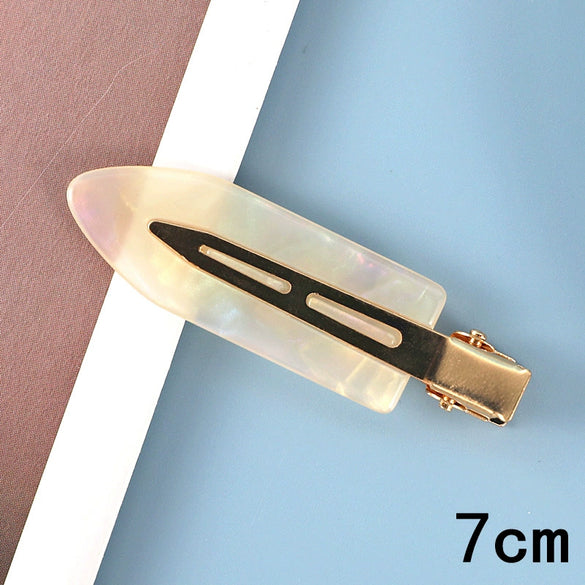 Women's Handmade Acetate Hair Side Clip With Frosted Finish Seamless Bangs Edge Barrette And Simple Letter Design