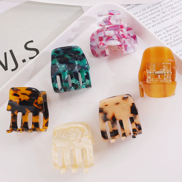 Women's Handmade Acrylic Acetate Hair Claw Clip Old Money Style Ponytail Grip Hair Accessory