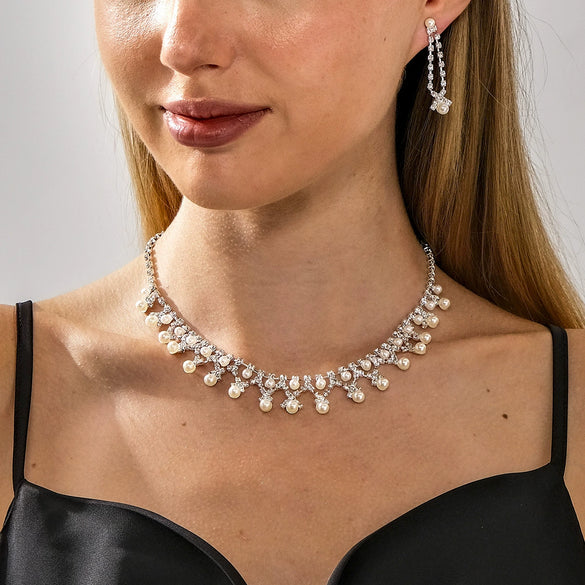 Women's Handmade Alloy Pearl And Rhinestone Geometric Necklace And Earrings Jewelry Set Elegant Simple Matching Jewelry