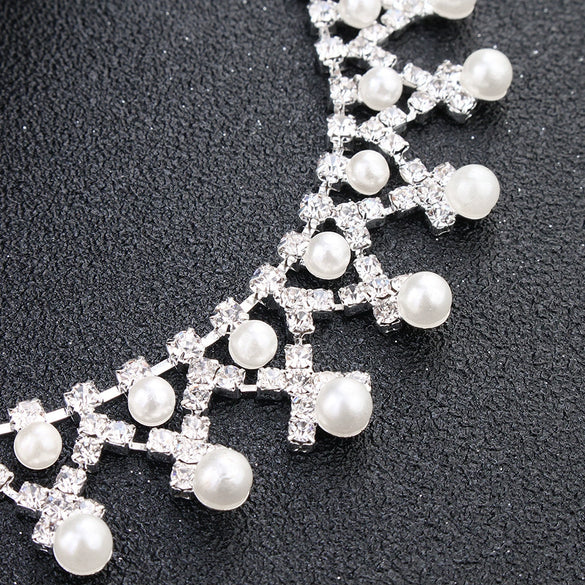 Women's Handmade Alloy Pearl And Rhinestone Geometric Necklace And Earrings Jewelry Set Elegant Simple Matching Jewelry