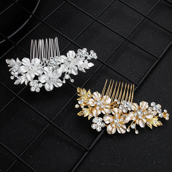 Women's Handmade Alloy Rhinestone Enamel Flower Bridal Hair Comb Classic Crystal Wedding Hair Headdress