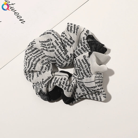 Women's Handmade Cloth Scrunchie Hair Tie With Retro Geometric Animal Print Ponytail Hair Accessory