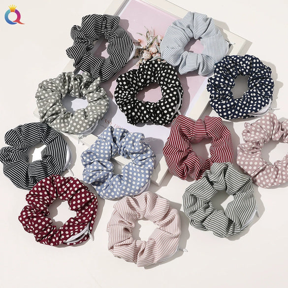 Women's Handmade Cloth Scrunchie Hair Tie With Zipper Detail And Small Dot Stripe Pattern Simple Natural Hair Accessory Wholesale