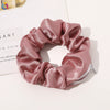 Women's Handmade Cloth Scrunchie Hair Tie With Zipper Detail And Small Dot Stripe Pattern Simple Natural Hair Accessory Wholesale