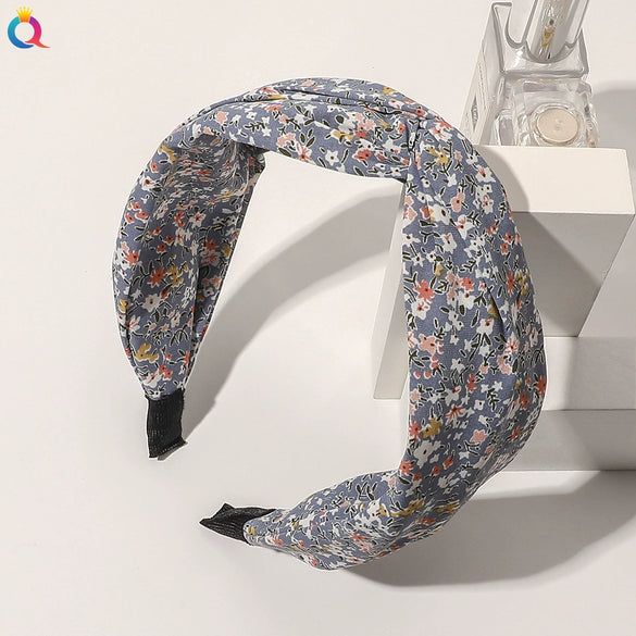Women's Handmade Elegant Crossknotted Cloth Headband With Floral Wave Pattern Wide Hair Accessory
