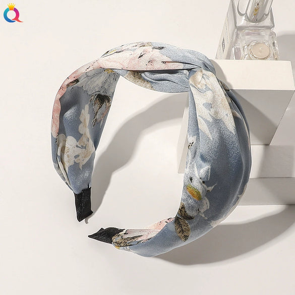 Women's Handmade Elegant Crossknotted Cloth Headband With Floral Wave Pattern Wide Hair Accessory
