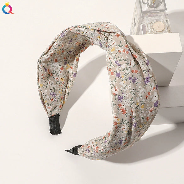Women's Handmade Elegant Crossknotted Cloth Headband With Floral Wave Pattern Wide Hair Accessory