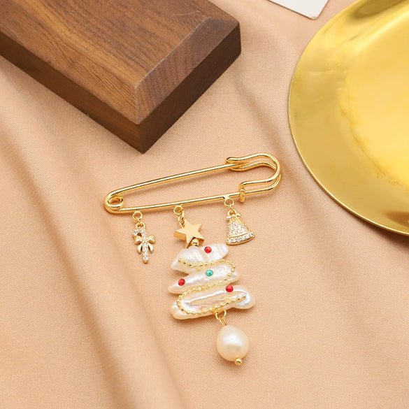 Women's Handmade Freshwater Pearl And Gold Plated Copper Flower Brooch