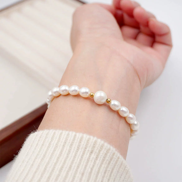 Women's Handmade Freshwater Pearl Bracelet Geometric Minimalist Design