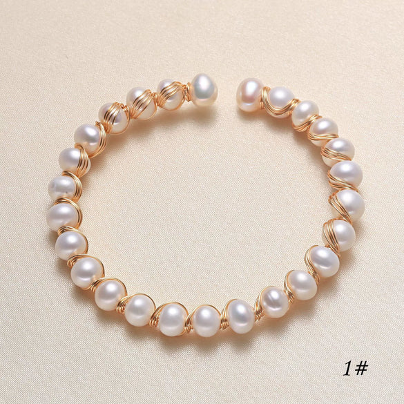 Women's Handmade Freshwater Pearl Bracelet With Copper Alloy Accessories And Near Circle Pearls Natural Style