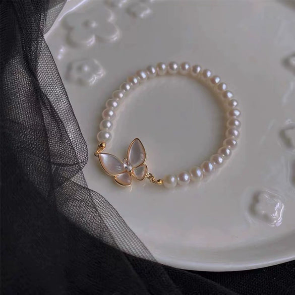 Women's Handmade Fritillaria Butterfly Freshwater Pearl Bracelet Copper 14K Goldplated Nearly Round