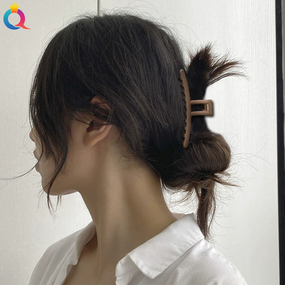 Women's Handmade Frosted Geometric Hair Claw Clip Hairpin With Simple Fashion Design For Wholesale