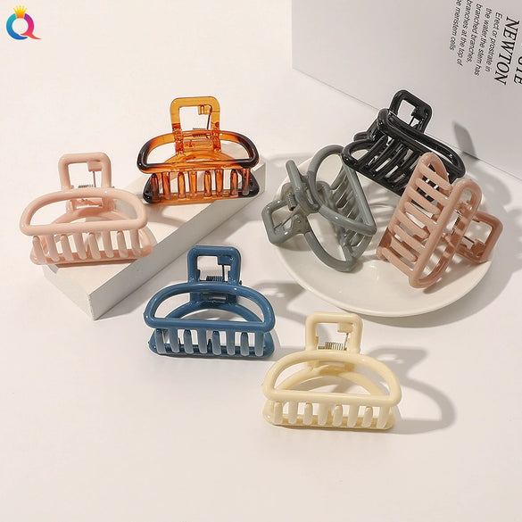 Women's Handmade Geometric Hollow Out Hair Shark Clip Simple Elegant Hair Accessory