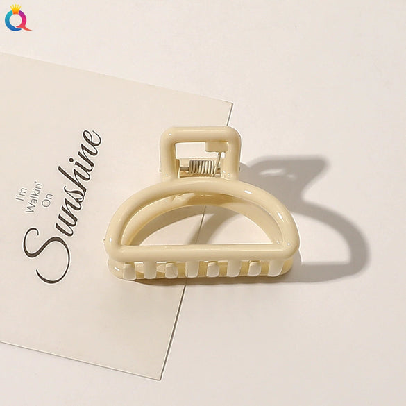 Women's Handmade Geometric Hollow Out Hair Shark Clip Simple Elegant Hair Accessory
