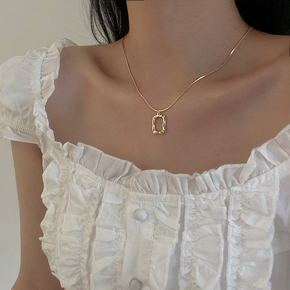 Women's Handmade Geometric Metal Freshwater Pearl Necklace