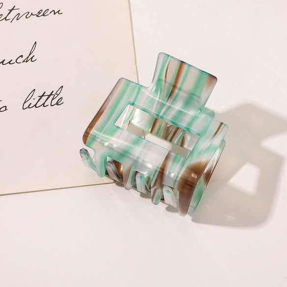 Women's Handmade Geometric Printed Fabric Shark Hair Clip Simple Elegant Girly Hair Accessory