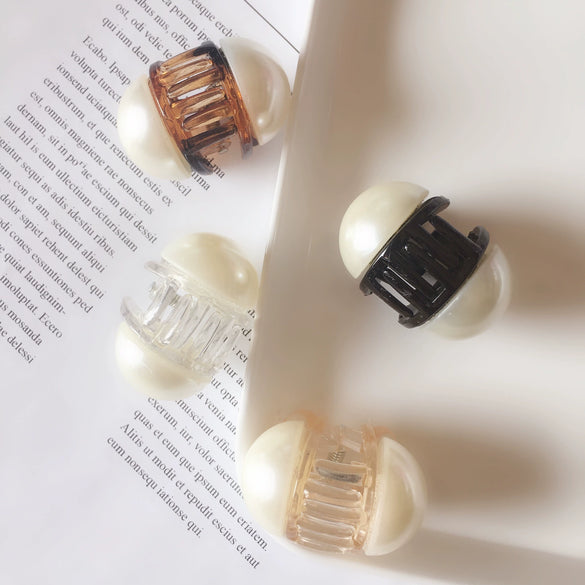 Women's Handmade Large Imitation Pearl Hair Claw Clip Elegant Statement Hair Accessory