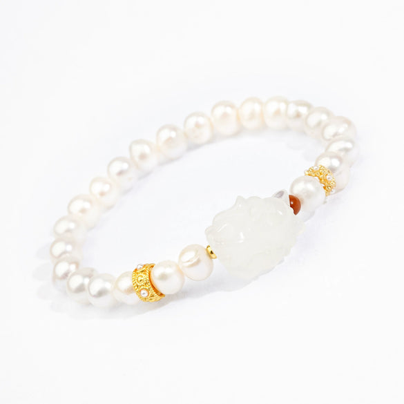 Women's Handmade Natural Freshwater Pearl Animal Zodiac Bracelet