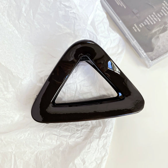 Women's Handmade Plastic Geometric Hollow Triangle Hair Grip Clip Simple Fashion Hair Accessory