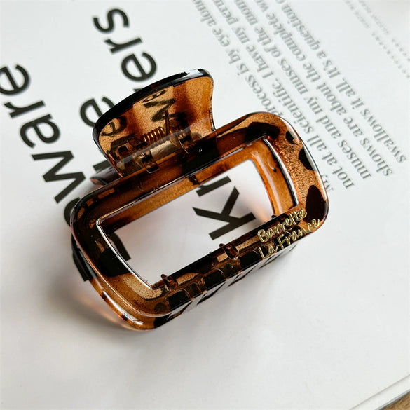 Women's Handmade Resin And Plastic Hair Claw Clip Simple Style