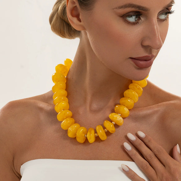 Women's Handmade Resin Beaded Necklace With Irregular Geometric Beads And Lobster Clasp Minimalist Stylish Jewelry