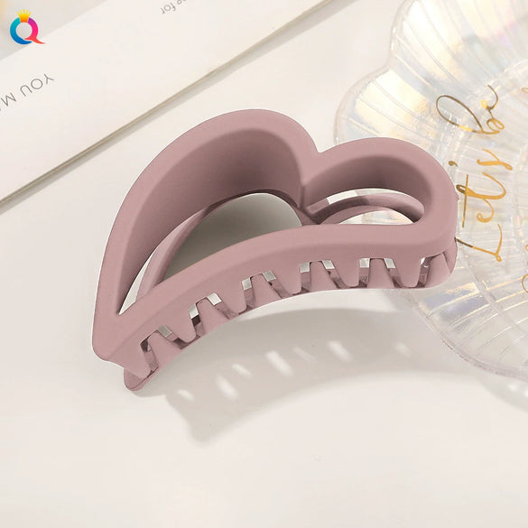 Women's Handmade Resin Love Hair Claw Clip With Hollow Frosted Design Large Shark Hairpin For Elegant Updos