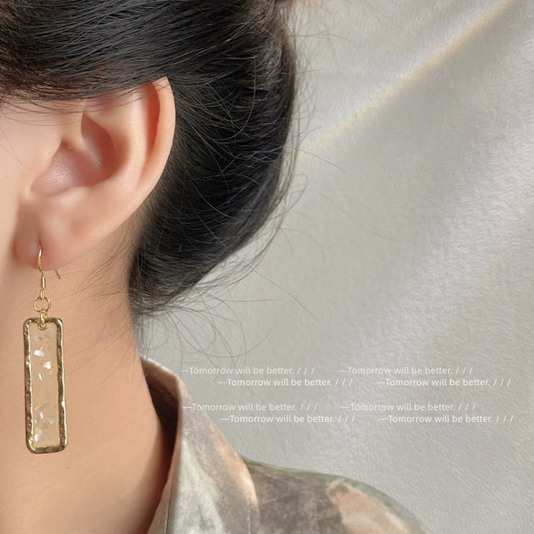 Women's Handmade Shell Rectangular Geometric Earrings With Dripping Glue Finish High End Statement Ear Jewelry